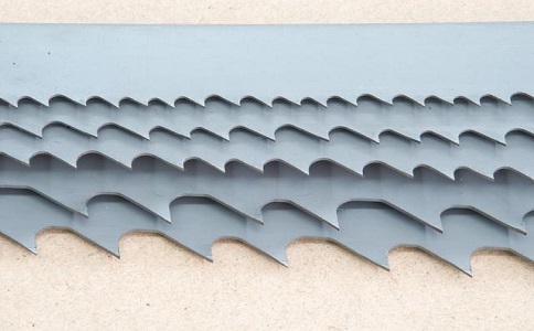 浙江带锯床上的钢丝刷，对于带锯条的重要性